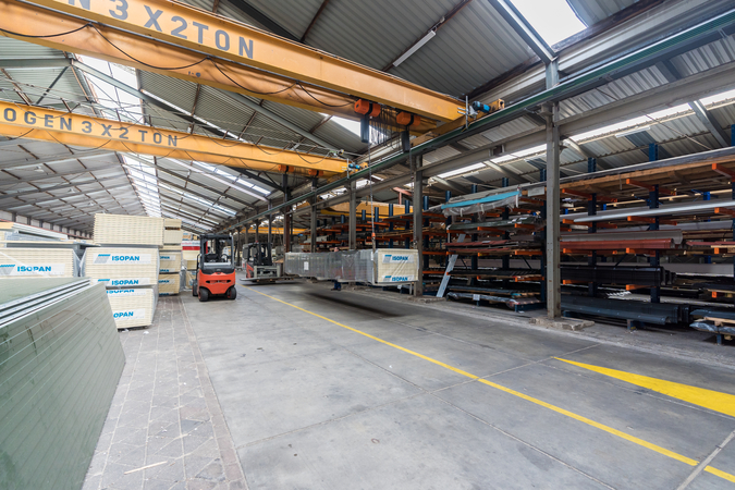 Metalen dakplaten magazijn van delft elshout